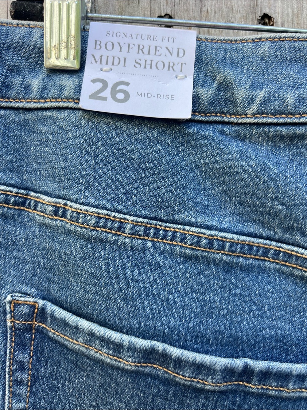 LANE BRYANT Mid Rise Boyfriend Denim Shorts Cuffed Stretch Women’s 26 NWT NEW - Picture 9 of 11